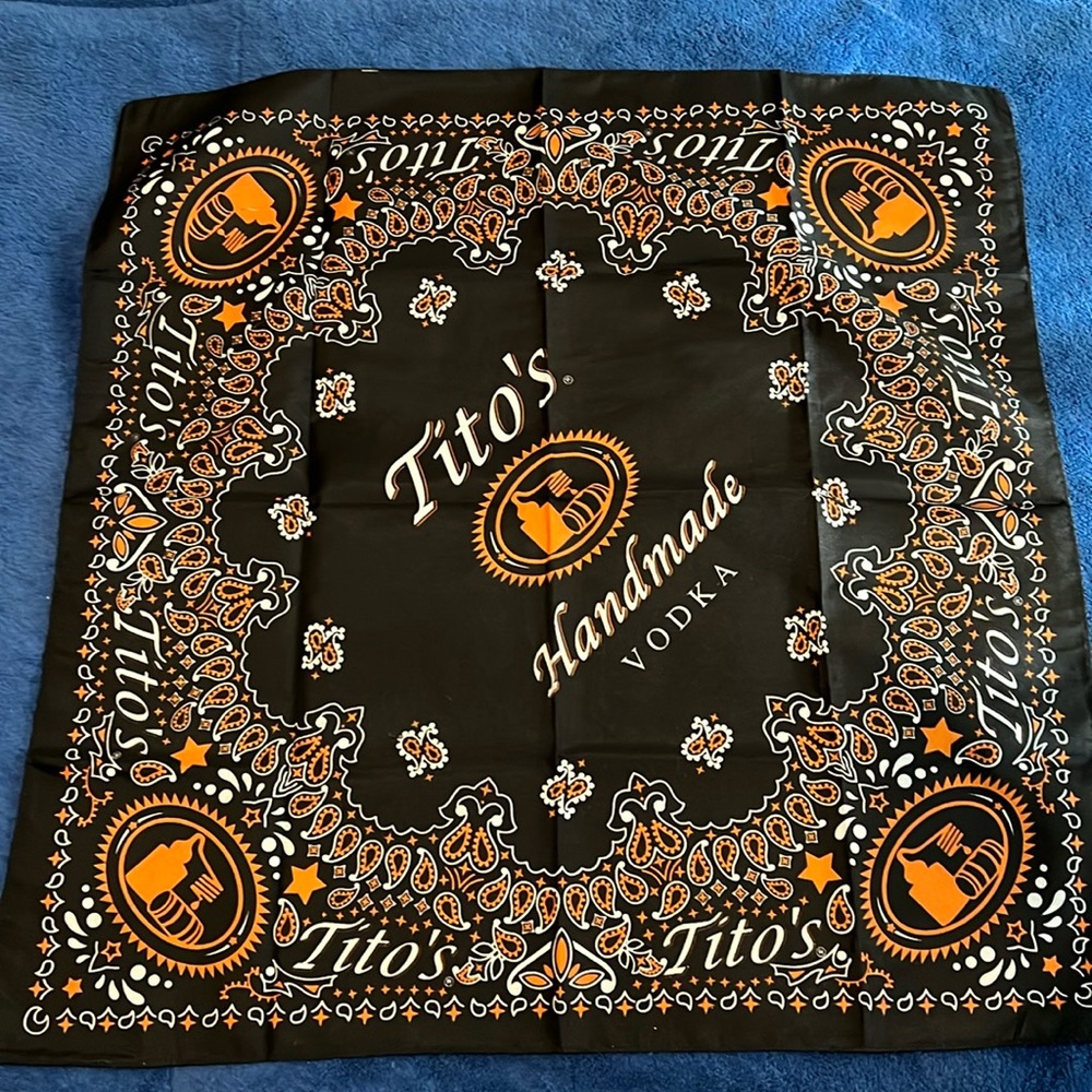 NWOT Tito’s Handmade Vodka Bandana